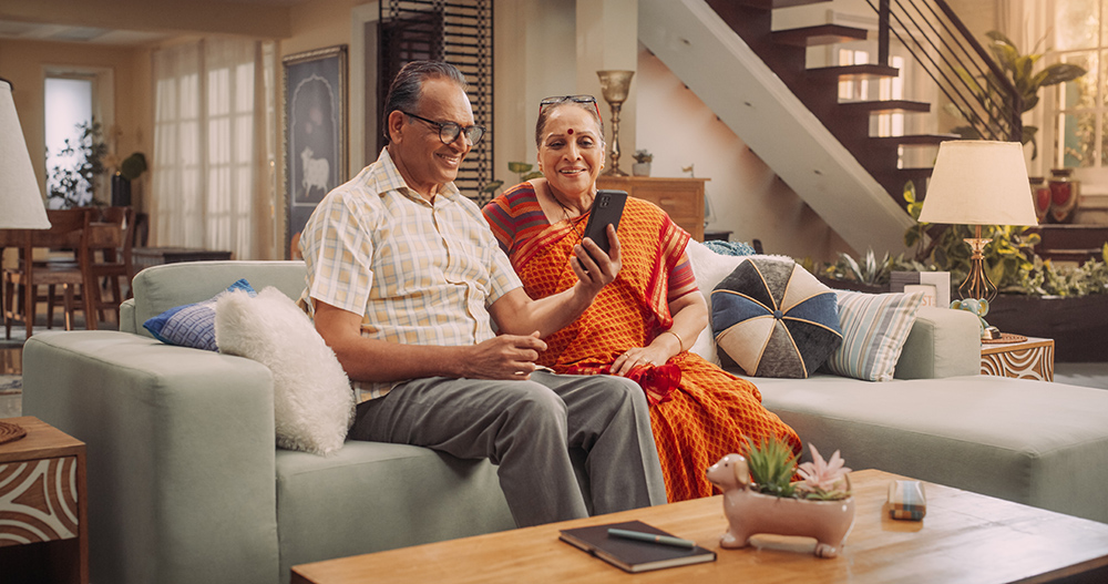 When a Loved One Needs Full-Time Care — A Guide for Families in Active Care Situations