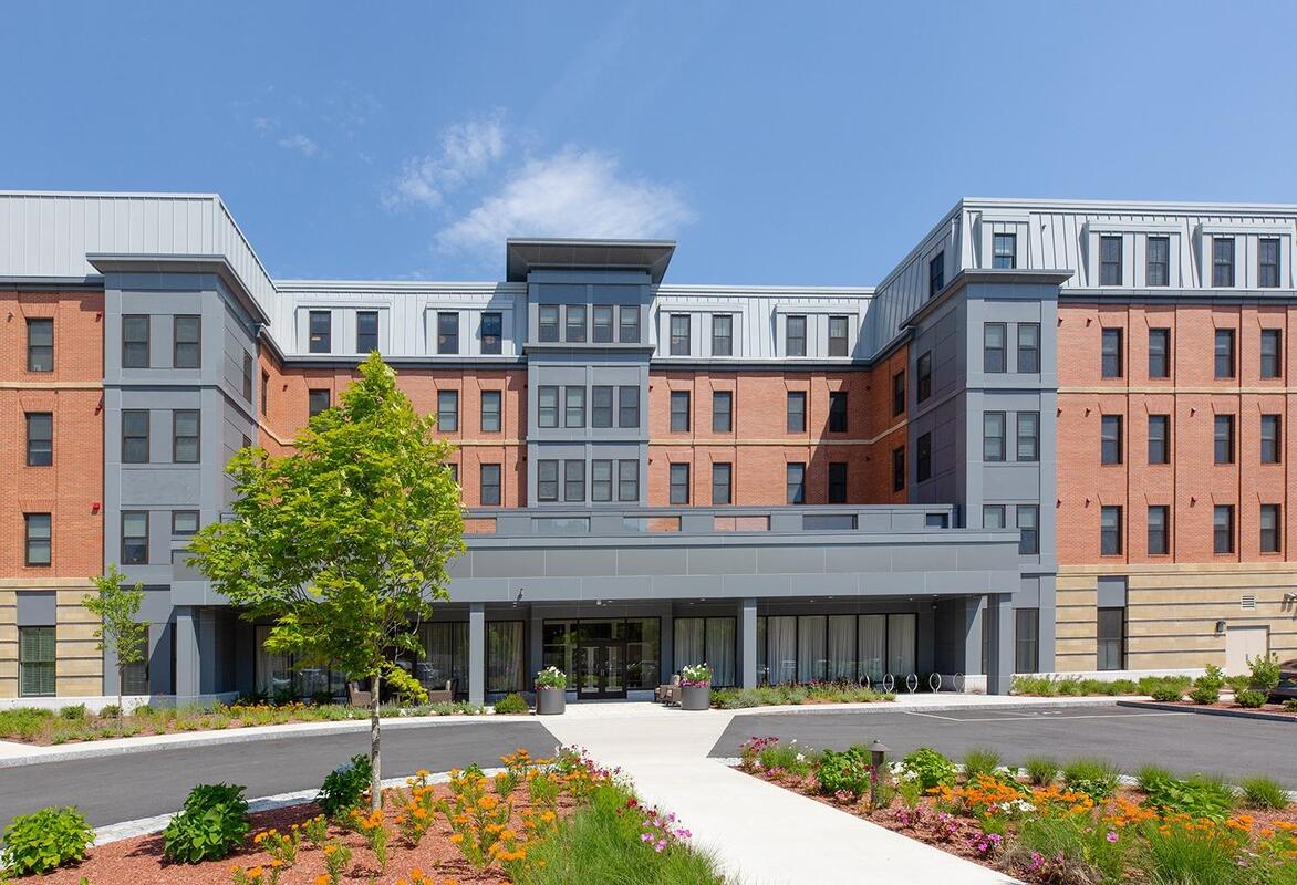 The Residence at Melrose Station 