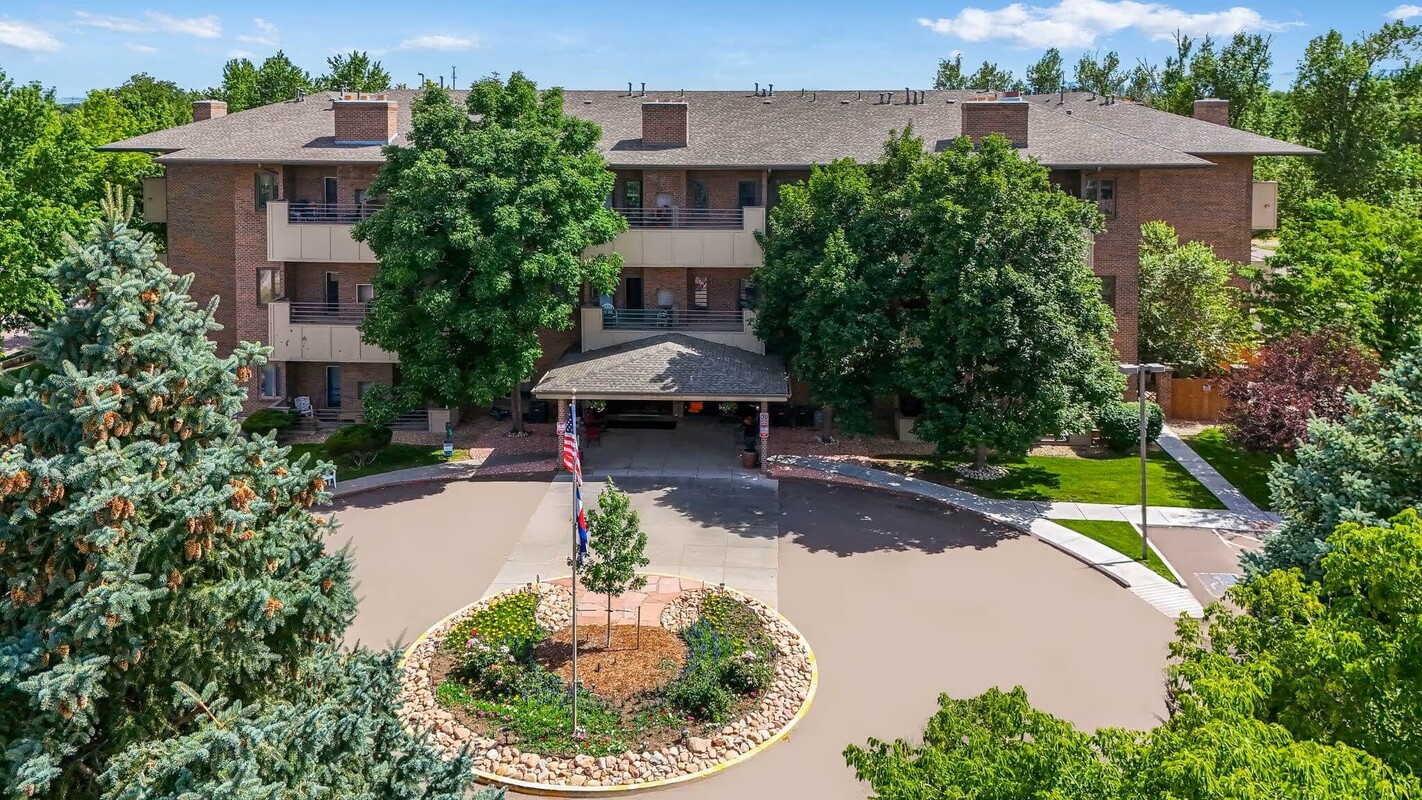 Courtyard at Lakewood